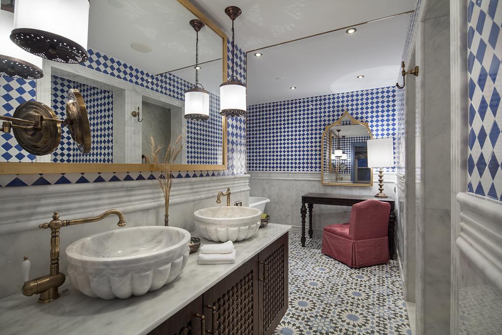 Hagia Sofia Mansions Istanbul, Curio Collection by Hilton