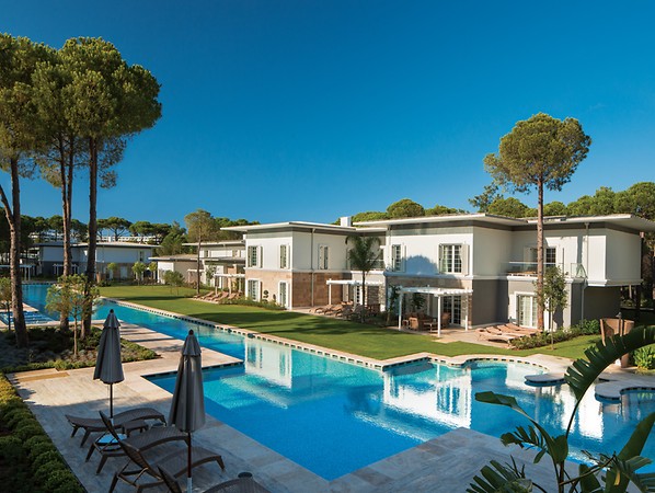 Azure Villas  | Cornelia Diamond